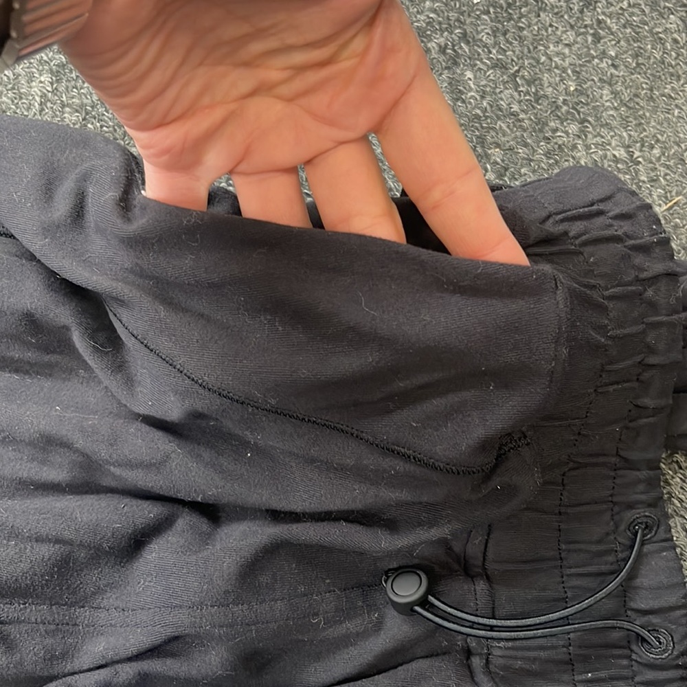 Lululemon size 2 - Picture 7 of 8
